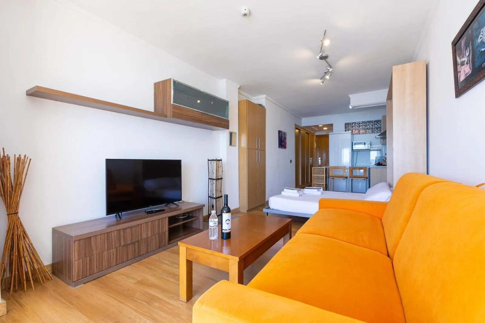 Top2Stay La Roca Torremolinos 0*,  Spagna